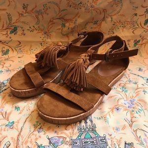 Brown sandals. Size 7